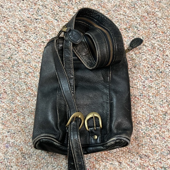 FRYE Black Distressed Leather Convertible Backpack FREE SHIPPING! - Picture 2 of 9